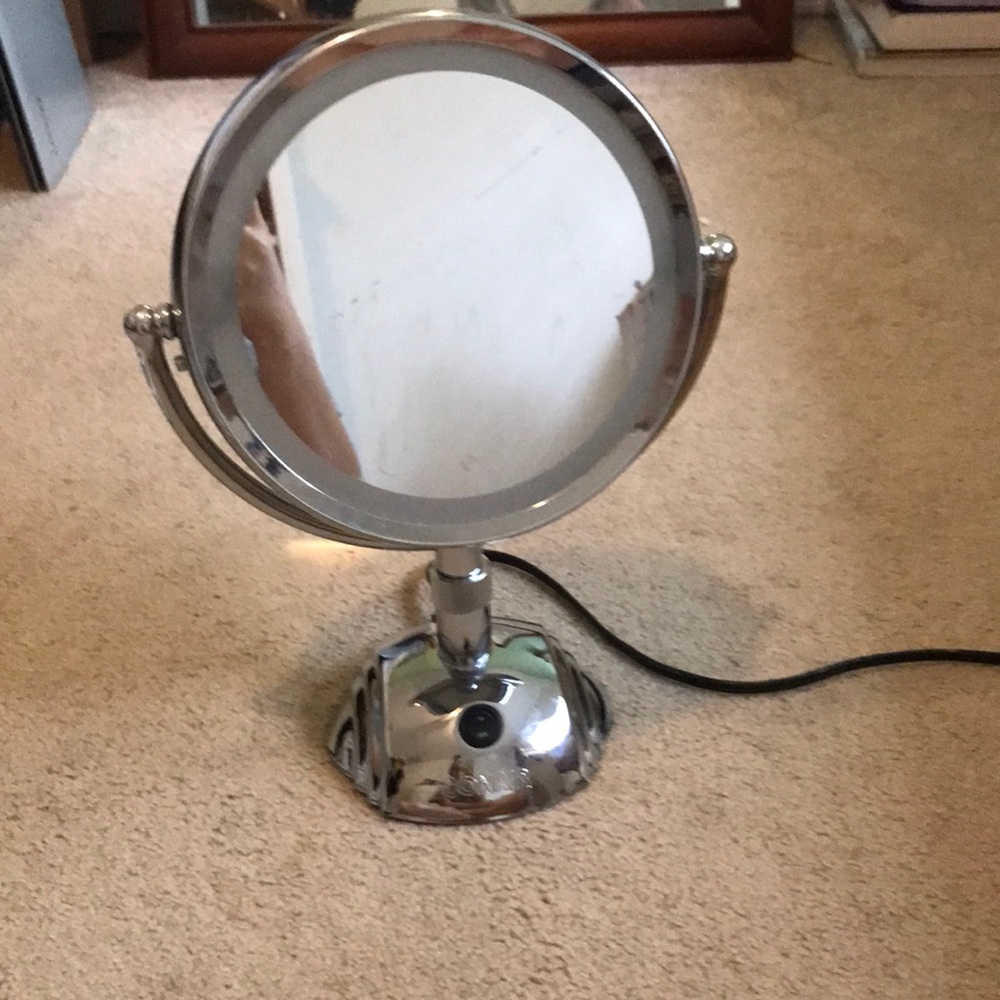 Make up mirror